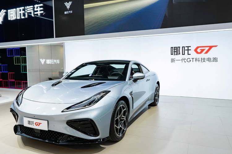 深圳罗湖区讯扬优企业管理咨询哪吒汽车在智能汽车领域的表现，领途汽车在新能源汽车市场中的影响力